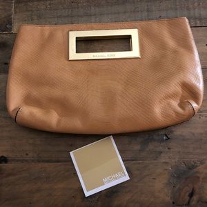 Michael Kors Leather Berkley clutch Camel Python